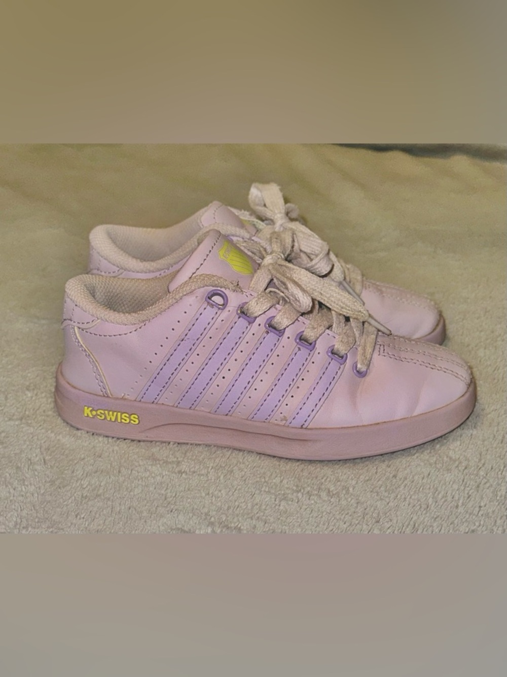 K-Swiss Lavender Leather Lace-Up Sneaker